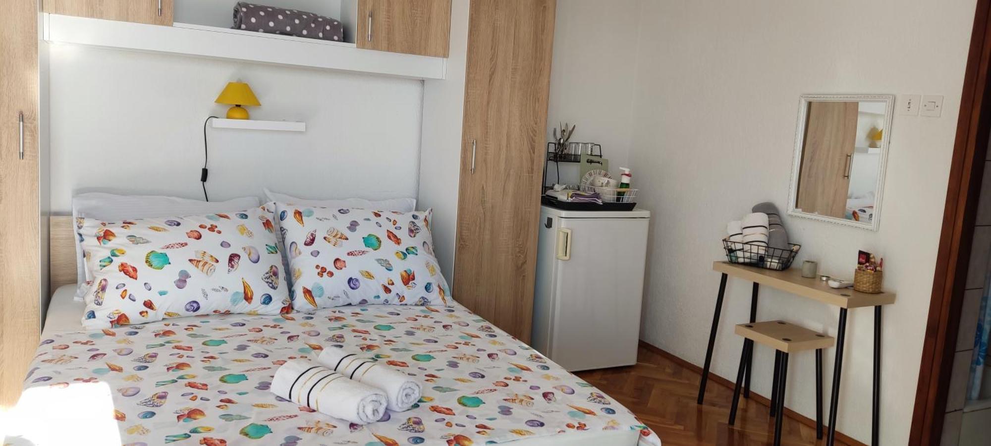 Apartment And Rooms Busa 3 Senj  Buitenkant foto